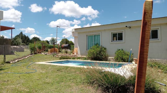 Click Full Screen vista desde la piscina pequeña